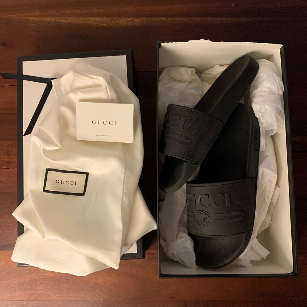 Gucci Logo Rubber Slide Sandal